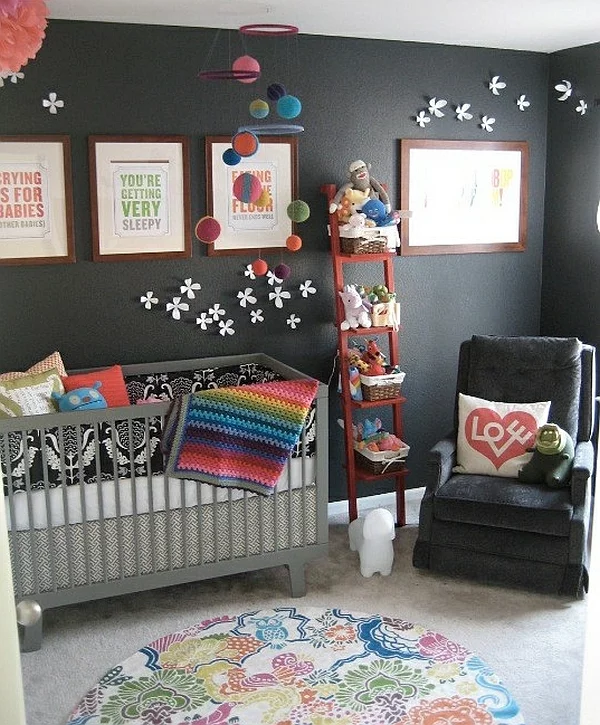 leiterregal wandregale DIY schlafzimmer babybet schwarz wände
