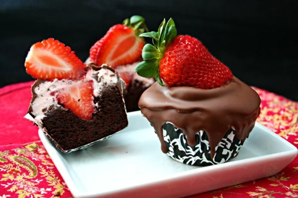 erdbeeren gesund frisch schoko cupcakes