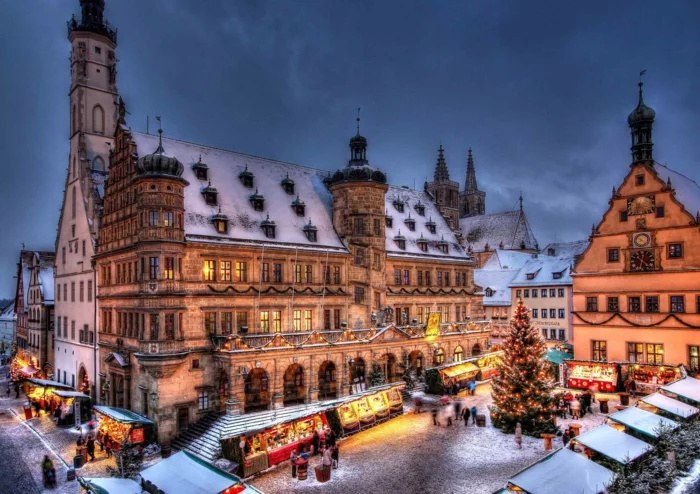 die schönsten weihnachtsmärkte rathaus schnee