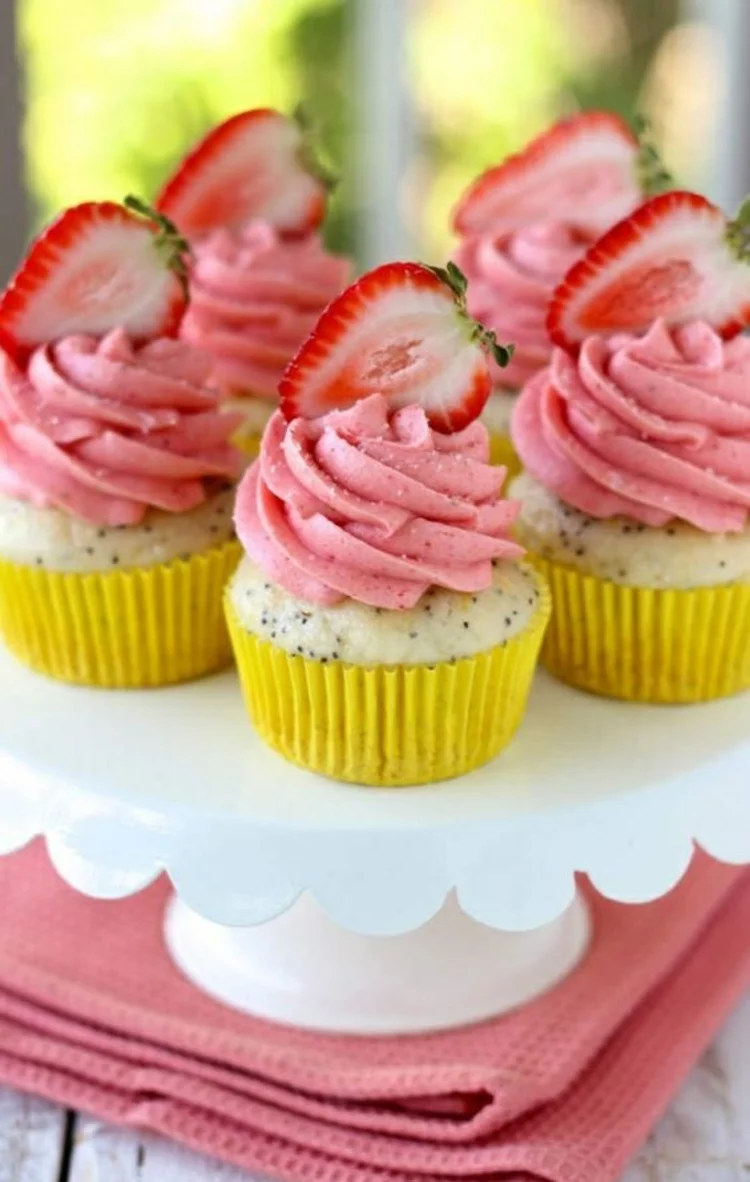 Törtchenzeit Erdbeertörtchen Cupcakes Rezepte mit Erdbeeren