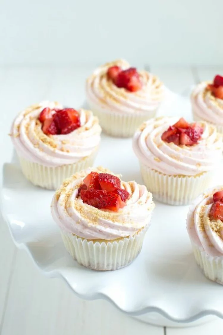 Törtchenzeit Erdbeertörtchen backen Cupcakes Rezepte