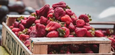 Alles über die saftigen roten Früchte - Erdbeeren Nährwerte und weitere leckere Geheimnisse!