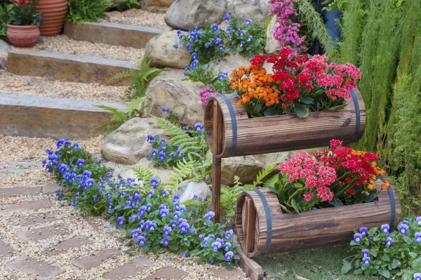Gartentipps für jedermann mit Blumen dekorieren