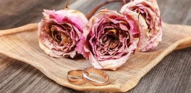 Brautstrauß trocknen - 4 einfache Methoden, diese Schönheit haltbar zu machen