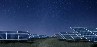 Energie vom Nachthimmel – Solarzellen auf den Kopf gestellt