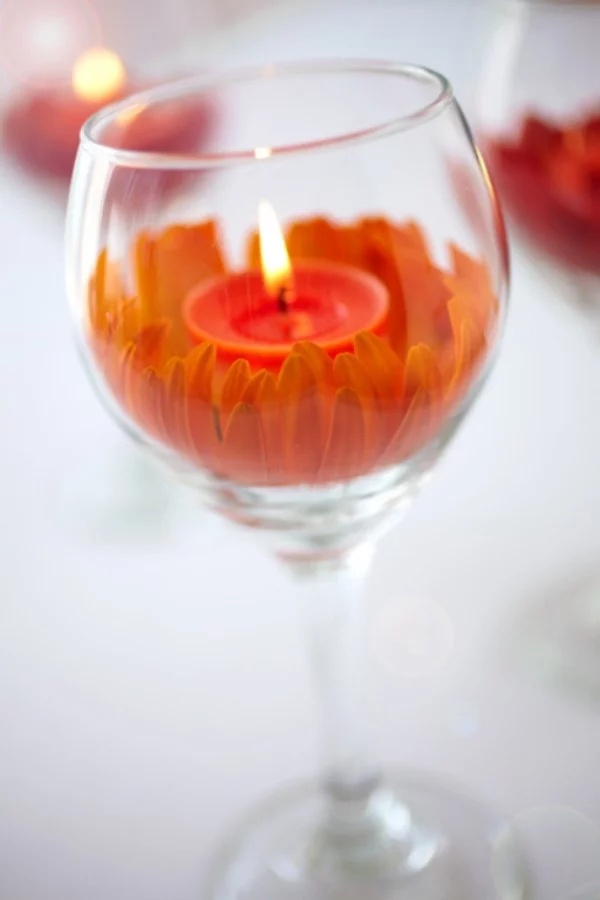 Kerzen dekorieren - orangene Kerzendeko