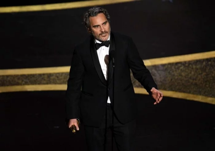 Oscars 2020 Joaquin Phoenix mit seinem ersten Oscar-Filmpreis bester Hauptdarsteller