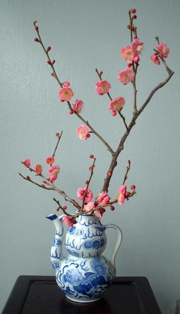 japanische blumensteckkunst kirschblüten porzellan vase