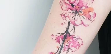 Kirschblüten Tattoo - Bedeutung und mehr als 50 einzigartige Ideen für Sie
