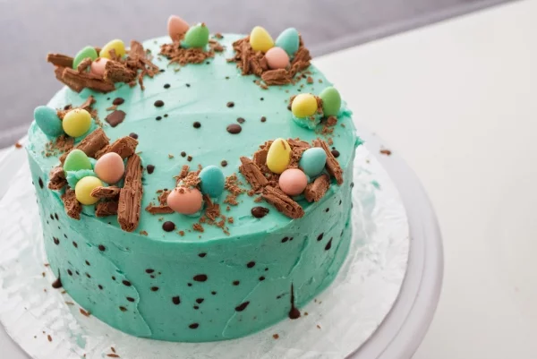 Blaue Torten Ideen - Ostereier - Torte für Ostern