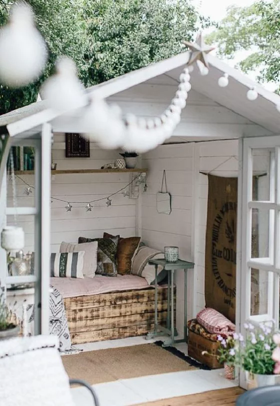 Outdoor - Trends 2020 Gartenhaus in Ruhe-Oase verwandelt Bett aus Paletten selber bauen