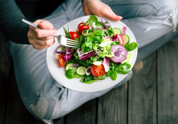 Abnehmtipps - salat und gesunde Mahlzeiten