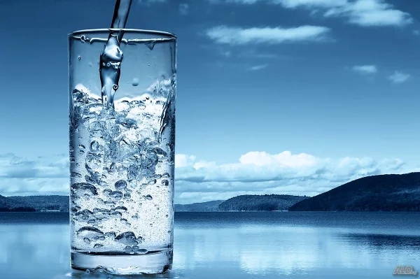 destilliertes Wasser trinken Natur Ideen