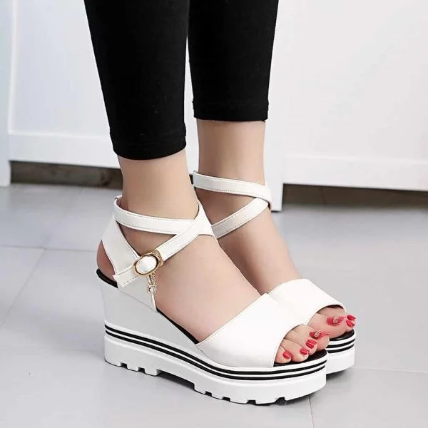 weiße schuhmodelle schöne sandalen
