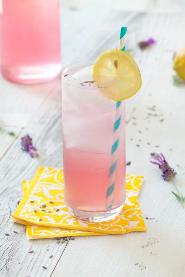 Mocktail Rezepte alkoholfreie Cocktails Rezepte Lavender Lemonade