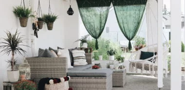Farbenfrohe Veranda im Boho Style könnte Ihr Lieblingsort im Sommer sein