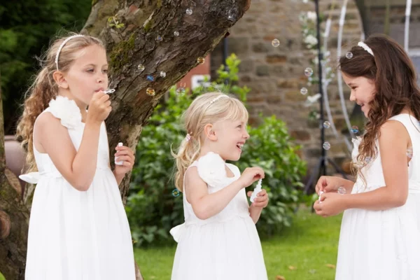 Seifenblasen Hochzeit Kinder Spaß