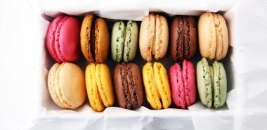 Sommerliche französische Macarons zaubern - veganes Rezept und jede Menge Inspiration
