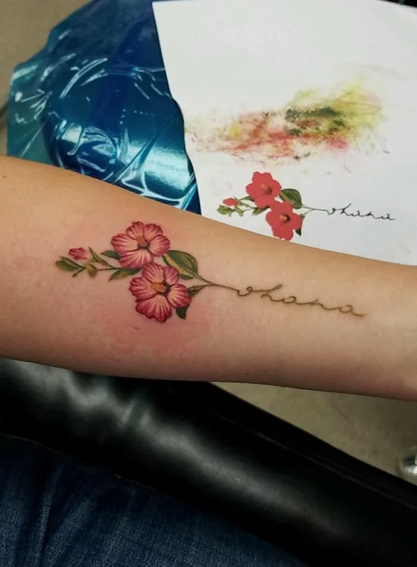 hibiskus blumen ohana tattoo unterarm