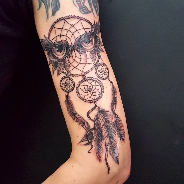 Traumfänger Tattoo Zeichnungen am Körper