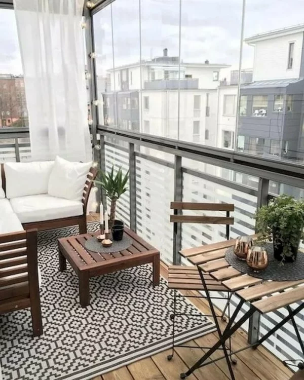 Die passenden Balkonmöbel für jeden Platzbedarf und weitere Tipps minimalistisch skandi chic modern