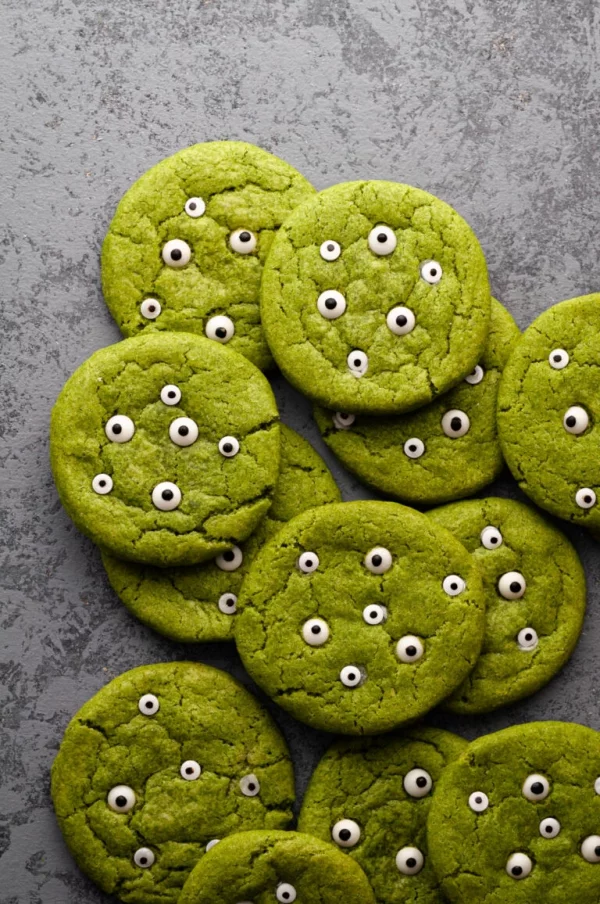 Köstliche und schnelle Halloween Rezepte, die verzaubern kekse plätzchen grün monster augen