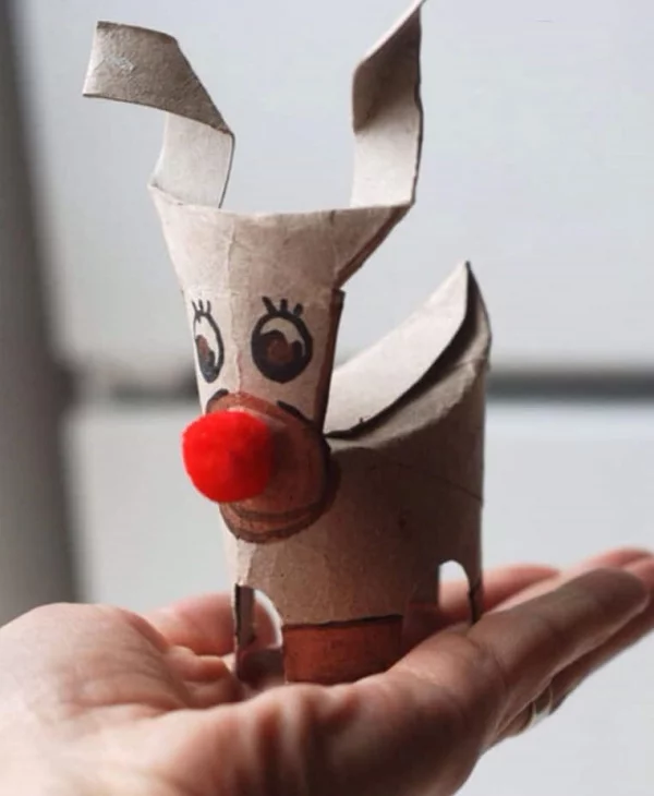 Basteln mit Toilettenpapierrollen zu Weihnachten – kreative Upcycling Ideen und Anleitung rentier rudolf basteln klorolle