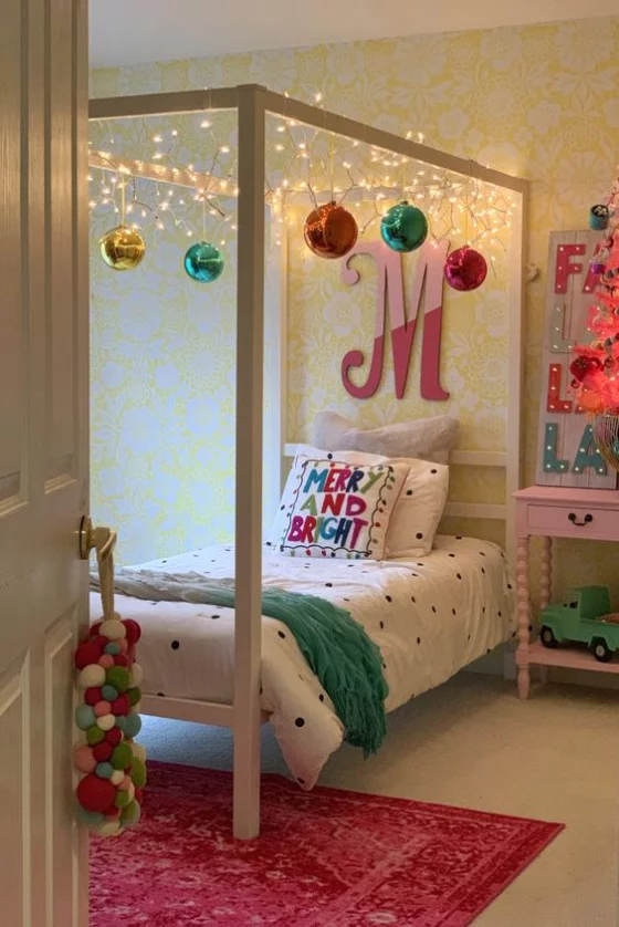 Kinderzimmer weihnachtlich dekorieren ein Mix aus Farben