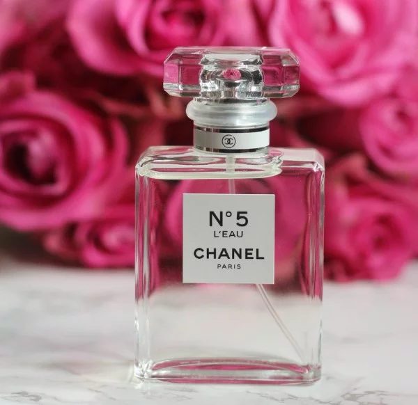 Luxuriöse Geschenke für sie chanel parfüm geschenkidee luxus
