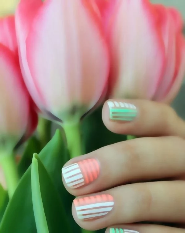Pastell Nägel – Ideen für eine stilvolle Frühlings- und Oster-Maniküre tulpen muster