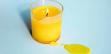 Kerzenwachs entfernen: So können Sie Wachs von jeder Oberfläche loswerden!