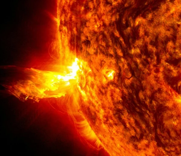 Was sind Sonnenstürme Sonneneruptionen Folgen