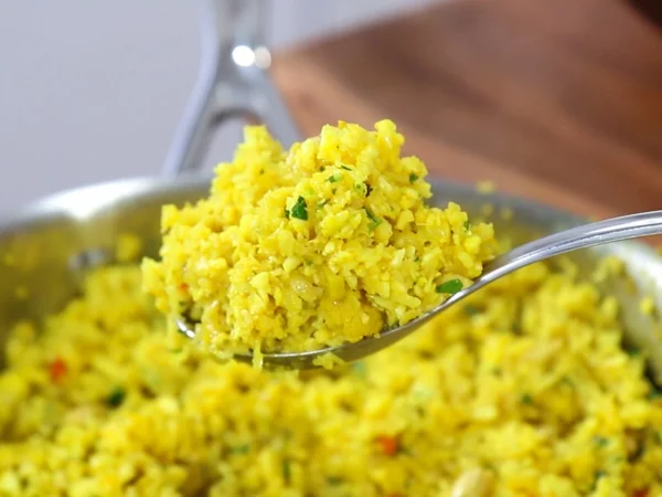 ketogene Rezepte Keto Gerichte mit Reis servieren