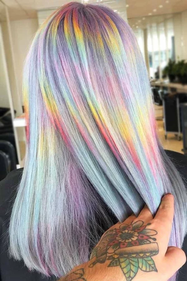 Holographic Hair – die Holo Technik ist Farbtrend Nr. 1 glatte haare land regenbogen