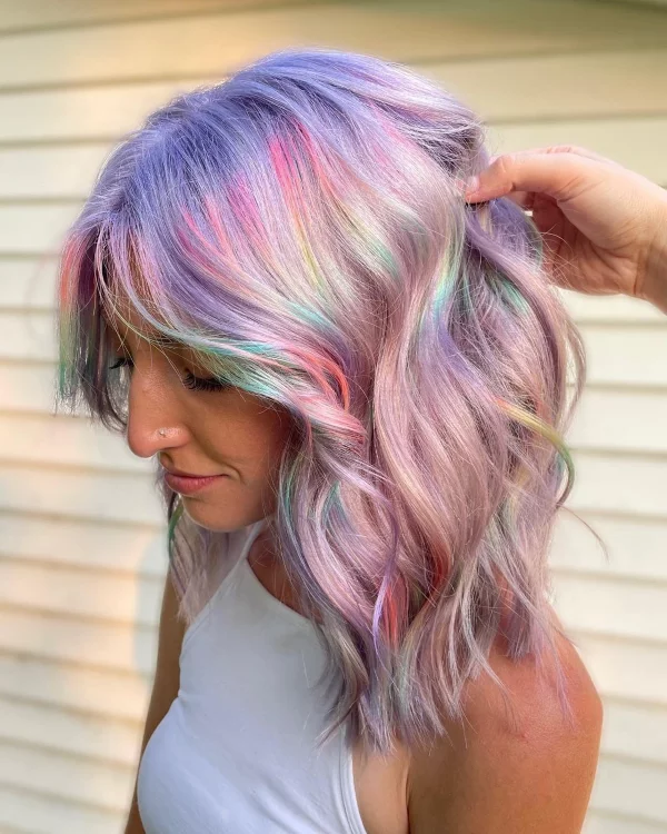 Holographic Hair – die Holo Technik ist Farbtrend Nr. 1 traumhafte frisur für den sommer