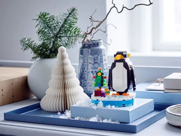LEGO Weihnachten Sets 2021 – coole Geschenkideen für Kinder weihnachtspinguin deko idee 40498