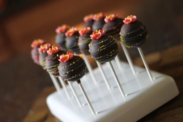 Tiramisu Cake Pops Rezept für backende Süßmäulchen elegante schoko kugeln