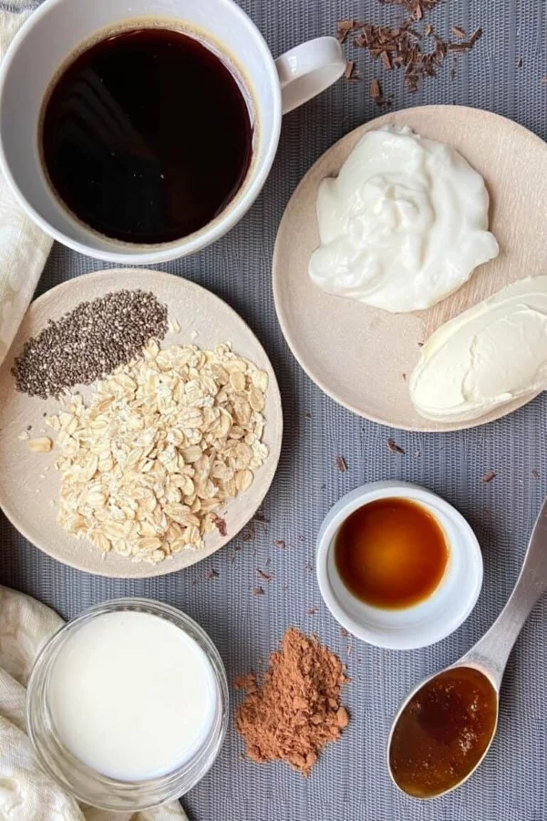 Tiramisu Porridge – gesundes Rezept mit Haferflocken für ein frönendes Frühstück alle zutaten für tiramisu