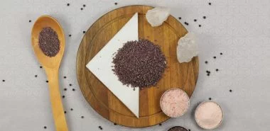 Was ist Schwarzes Salz und wofür wird Kala Namak verwendet? - Gesundheitliche Vorteile und mögliche Schäden