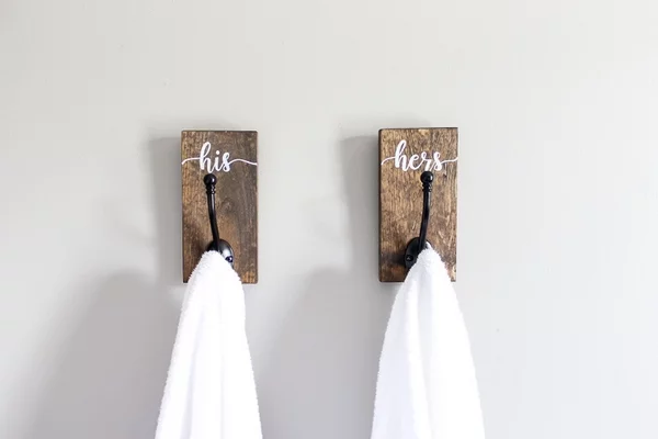 Bastelideen Hochzeitsgeschenk personalisieren Haken Badezimmer