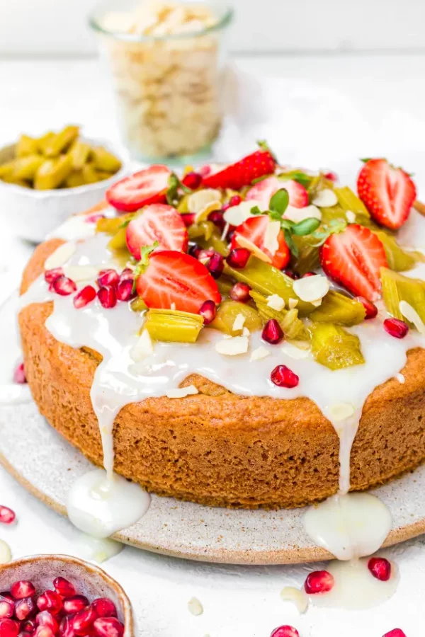 Erdbeer Rhabarber Torte – einfaches Rezept wie vom Konditor kuchen blechkuchen eine schicht