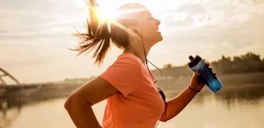 Sport bei Hitze: Diese 7 Tipps werden Ihr Training im Sommer optimieren!