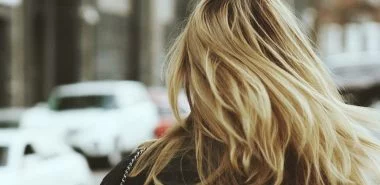 Haarpflege ab 40 - diese Tipps garantieren Ihnen schöne Haare ab 40