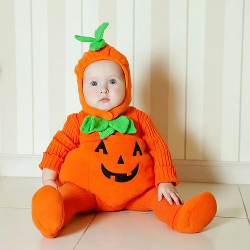Kuerbis Kostuem selber machen zum Halloween Baby