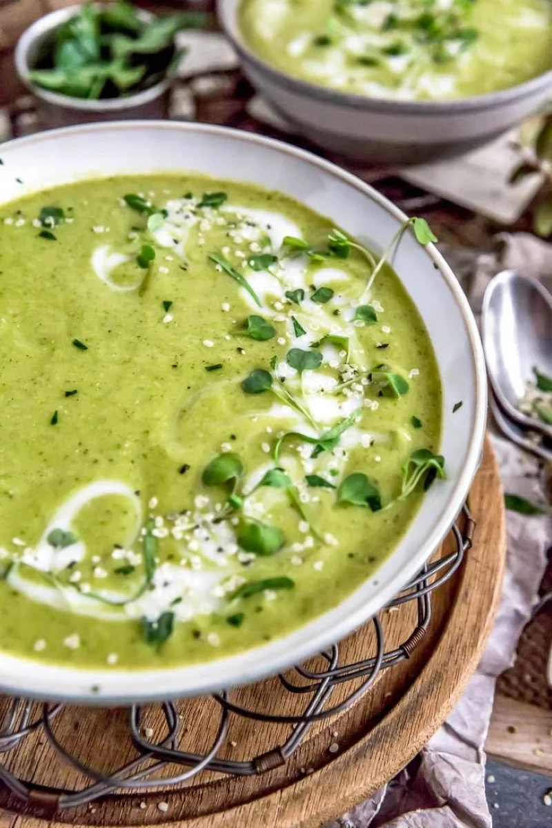 Salatsuppe – Zero Waste Food Trend mit Liebe zur Natur gruene suppe rezeptideen