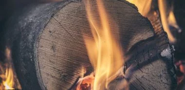 Heizen mit Brennholz – Wissenswertes und 3 praktische Tipps