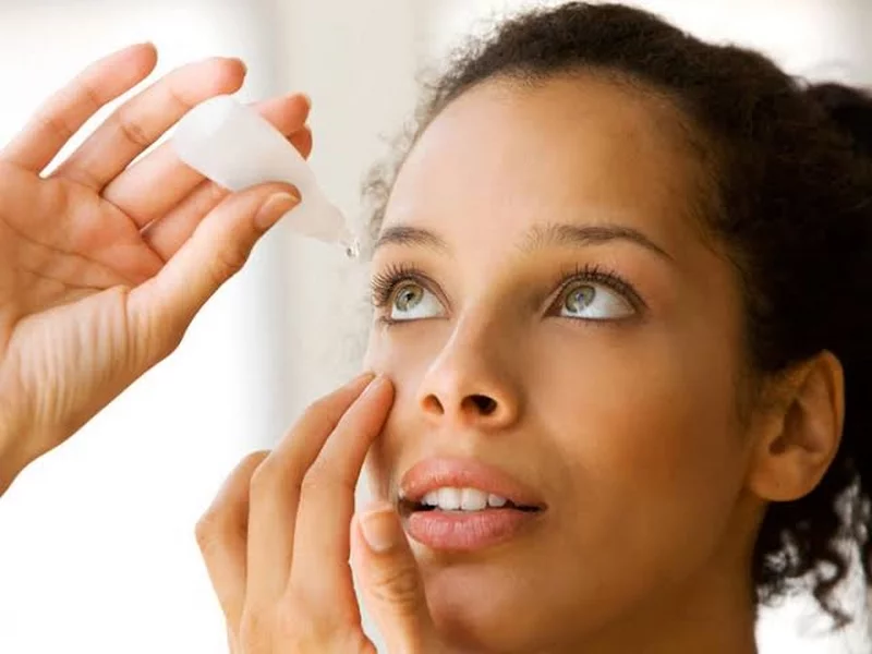 Was verursacht trockene Augen Hausmittel und Augentropfen