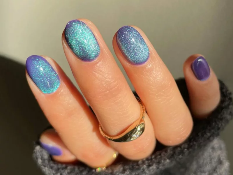hell blau lila velvet nails