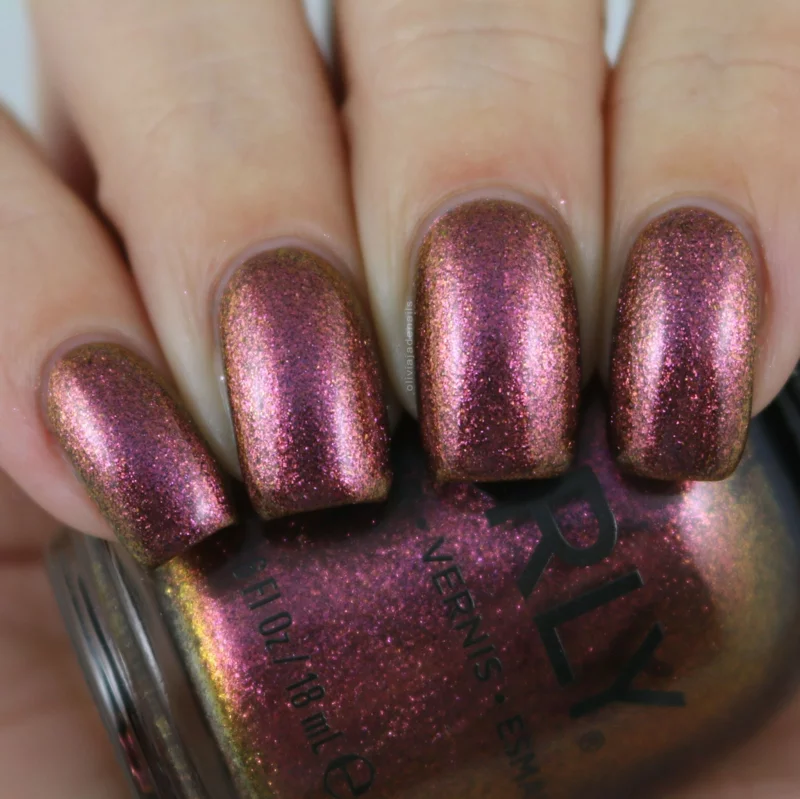 violet rosa gold velvet nails