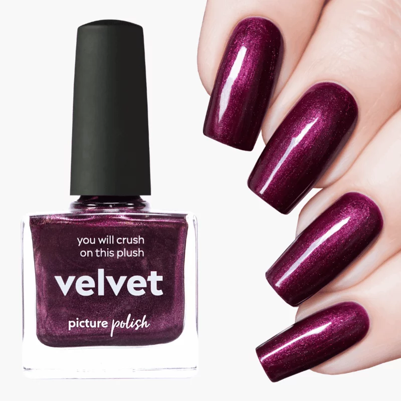 violette velvet nails trend